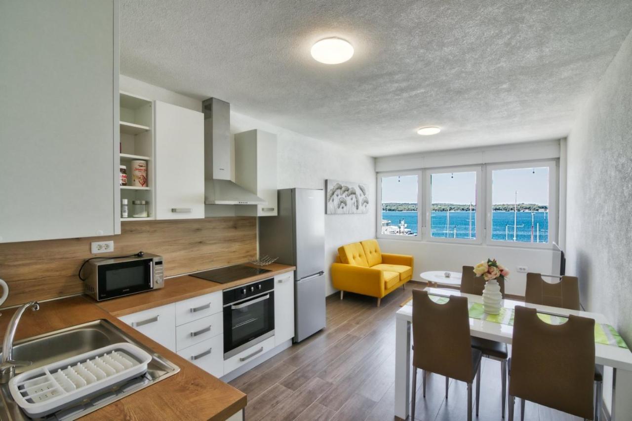 Apartment Marina With Sea View Pula
