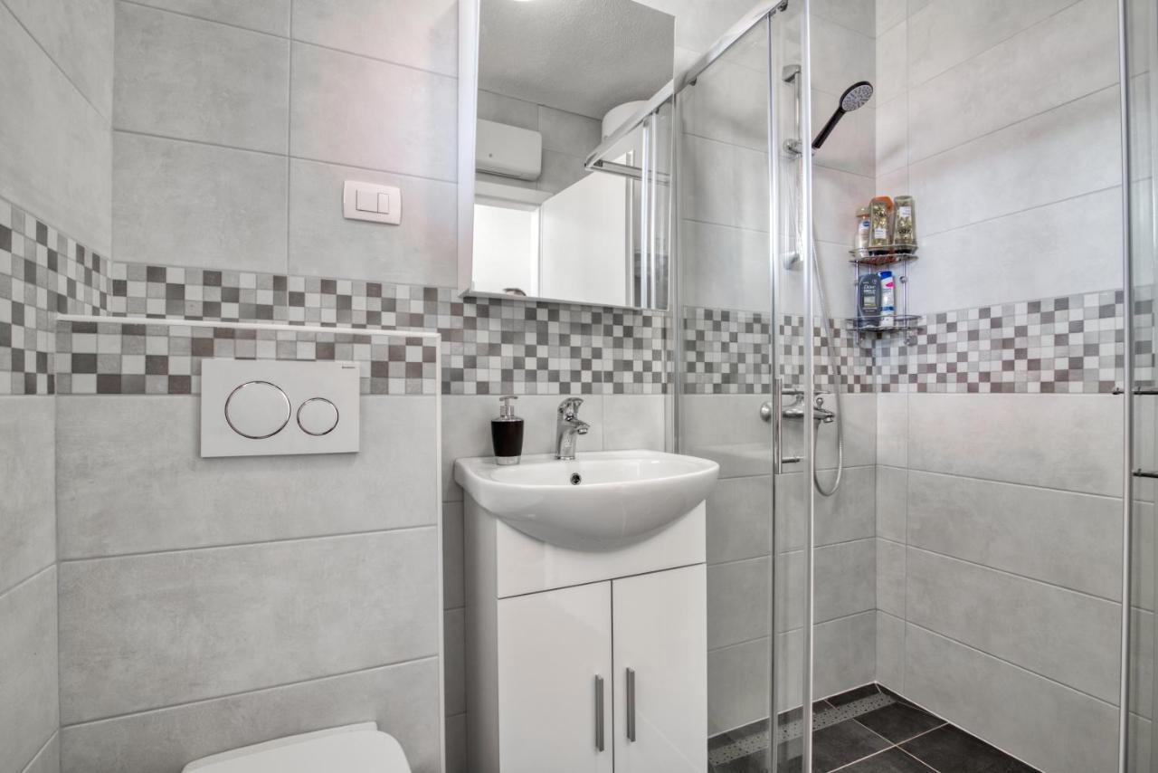 Apartament Marina With Sea View