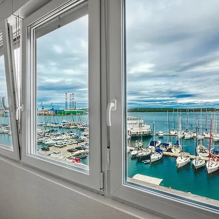 Apartment Marina With Sea View Pula Exterior photo