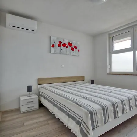 Apartment Marina With Sea View Pula Exterior photo